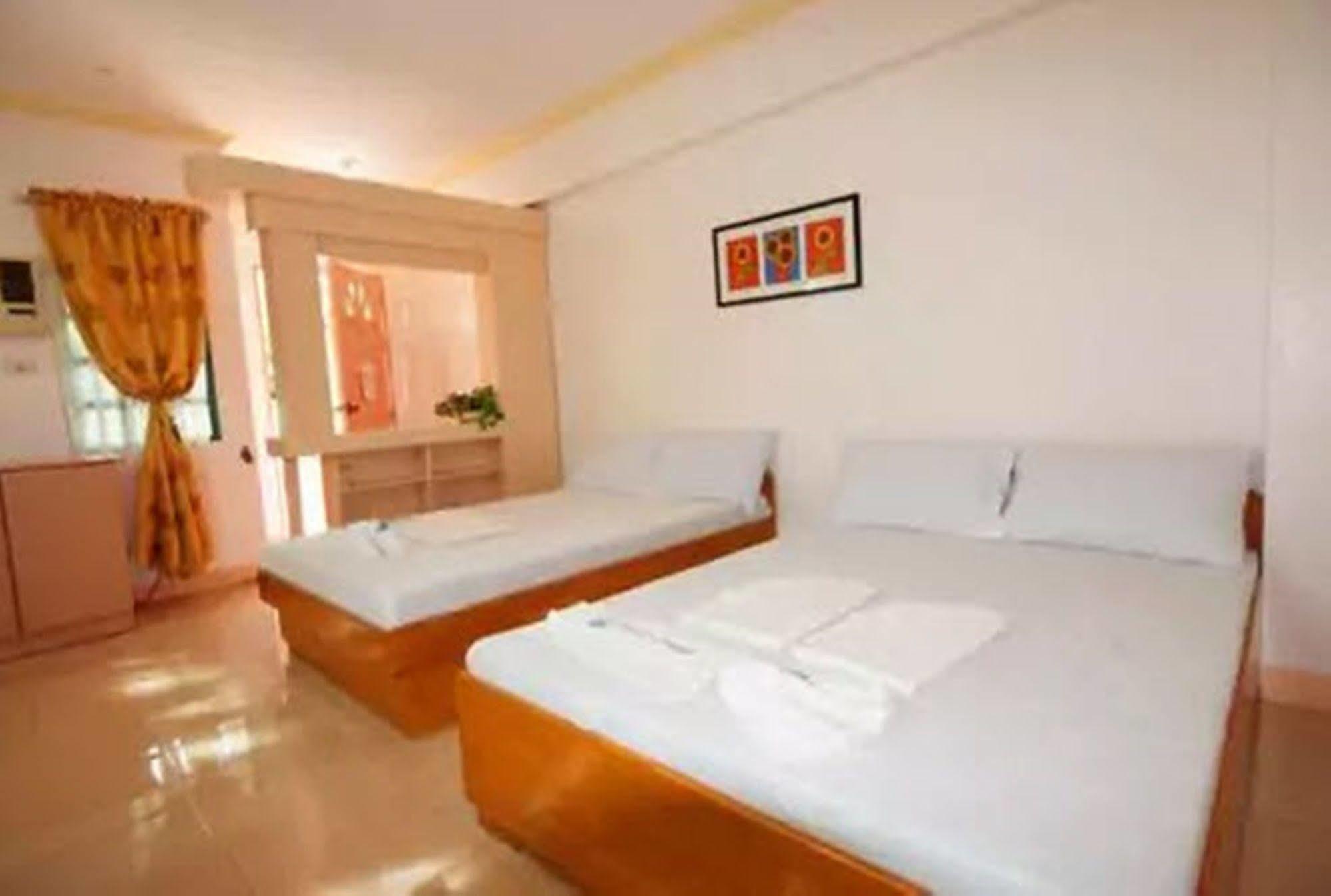 Apartelle De Francesca Пуэрто-Галера Экстерьер фото