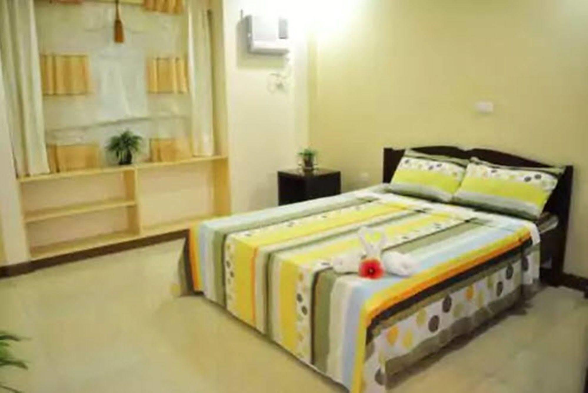 Apartelle De Francesca Пуэрто-Галера Экстерьер фото