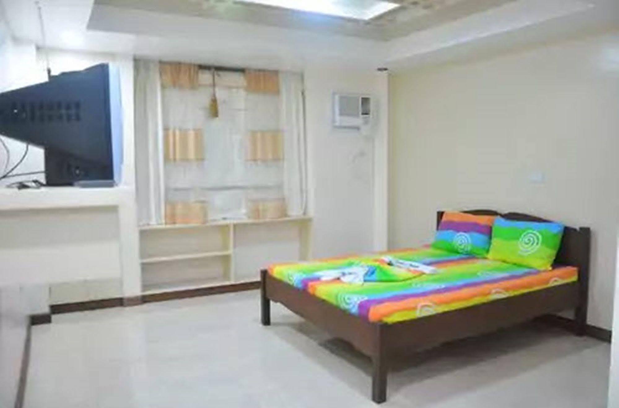 Apartelle De Francesca Пуэрто-Галера Экстерьер фото